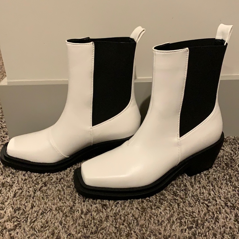 Nasty Gal short Cow girl Boots NEW